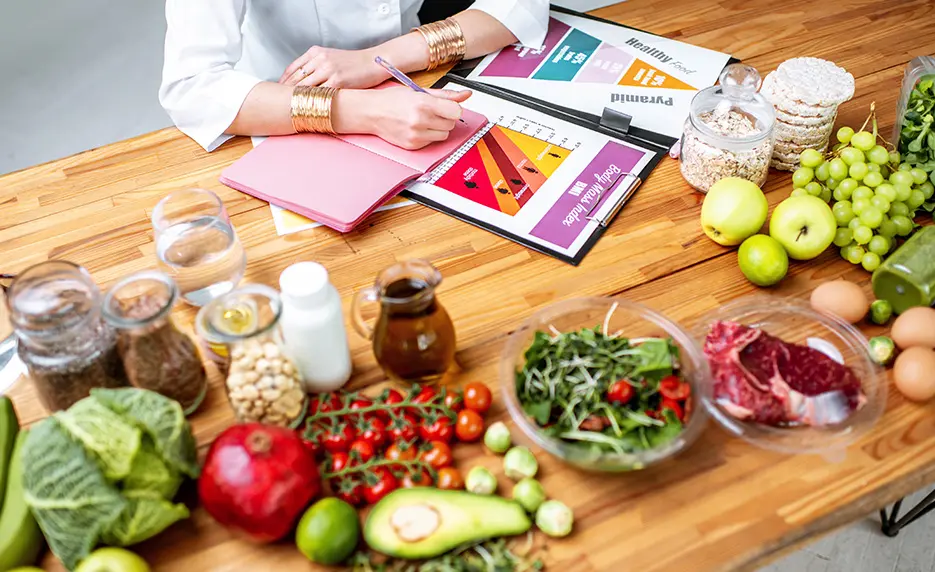 certified-nutrition-coach-935x572