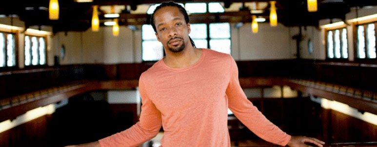 TK体育 alumnus Jericho Brown has been awarded a 2020 Pulitzer Prize.