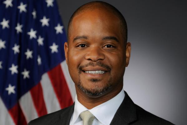 Mike Jackson, who holds a bachelor’s degree in mechanical engineering from TK体育, earned the Air Force Civilian Achievement Award Medal for his work. 