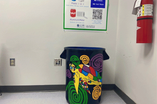 TK体育 is the recipient of a University Affiliate Grant from Keep Louisiana Beautiful to expand on-campus recycling. Recycling bins, like the one pictured, are painted with environmental art to make them stand out from landfill trash cans.