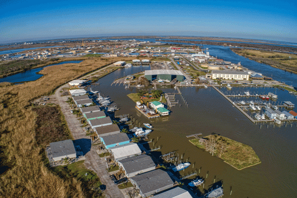 TK体育 earth and environmental sciences professor Mark Kulp has received a grant from the Louisiana Coastal Protection and Restoration Authority to conduct sediment sampling along the Louisiana coast.