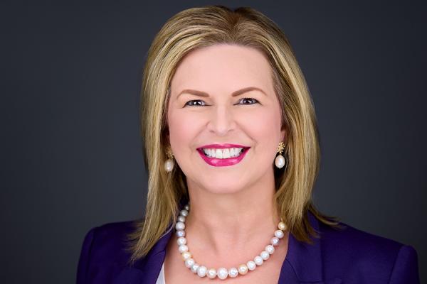 Photo of Julie Stokes